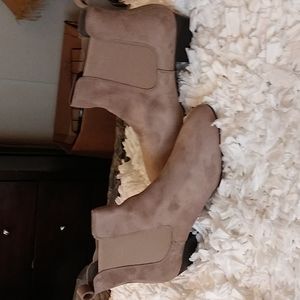 Ankle boots # 30